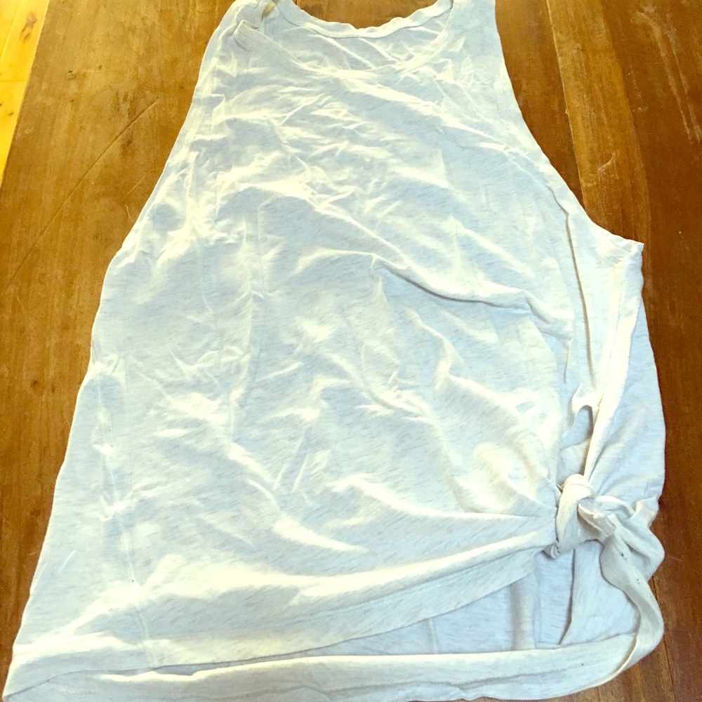 lululemon grey muscle tank (size 6)